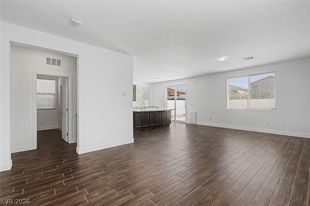 1013 Cliff Castle Avenue, North Las Vegas, NV 89081
