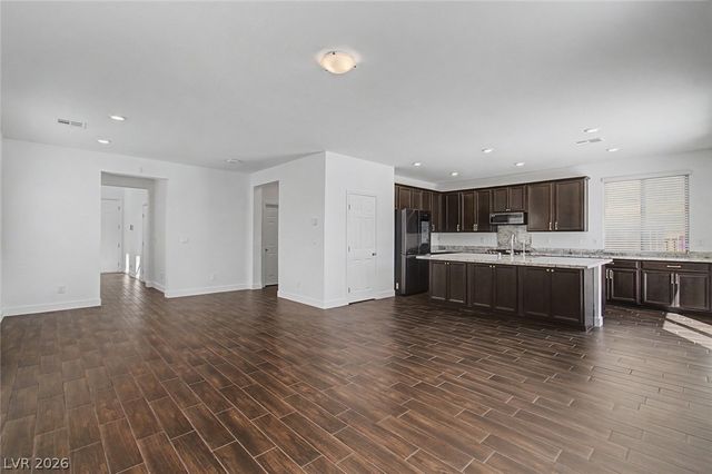 1013 Cliff Castle Avenue, North Las Vegas, NV 89081