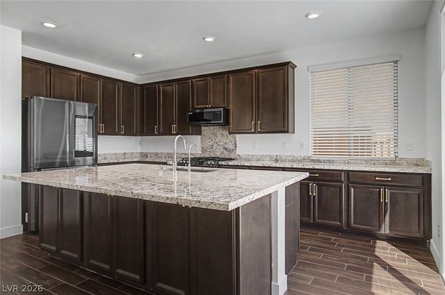 1013 Cliff Castle Avenue, North Las Vegas, NV 89081