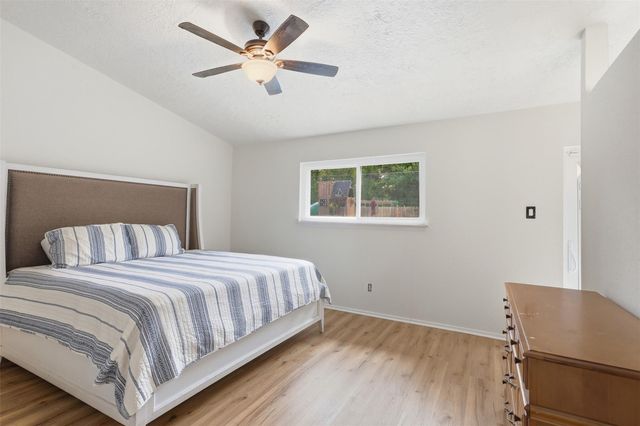 17211 Camberwell Green Lane, Houston, TX 77070