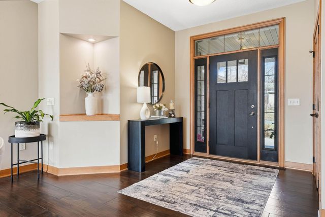 1978 Thom Drive, Arden Hills, MN 55112