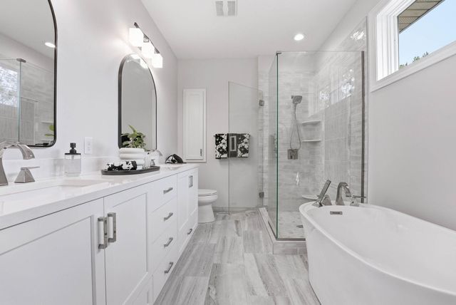 1978 Thom Drive, Arden Hills, MN 55112