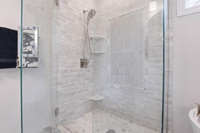 1978 Thom Drive, Arden Hills, MN 55112