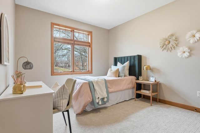 1978 Thom Drive, Arden Hills, MN 55112