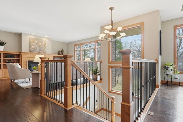 1978 Thom Drive, Arden Hills, MN 55112