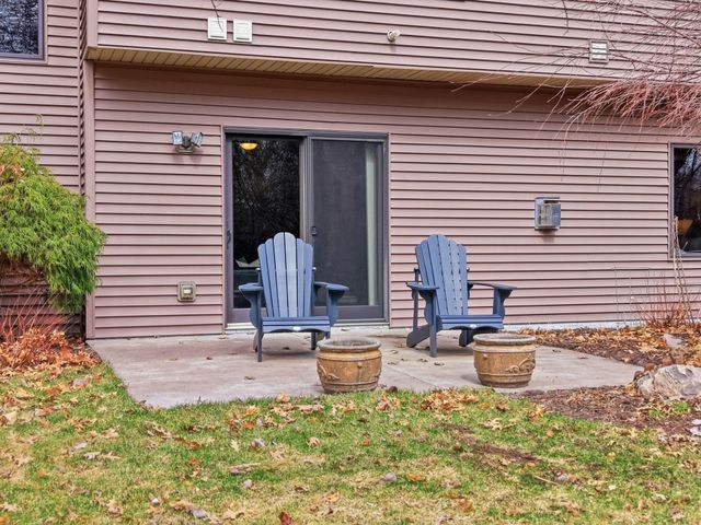 1978 Thom Drive, Arden Hills, MN 55112