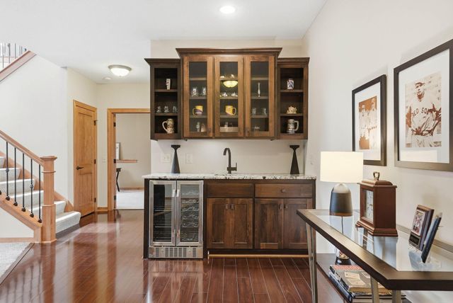 1978 Thom Drive, Arden Hills, MN 55112