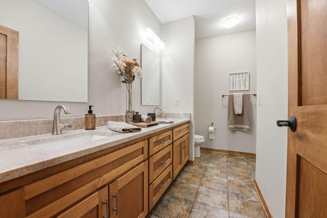 1978 Thom Drive, Arden Hills, MN 55112