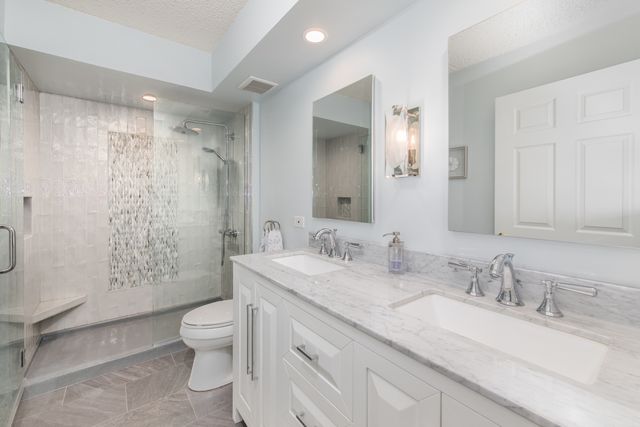 10 S Wille Street 303, Mount Prospect, IL 60056