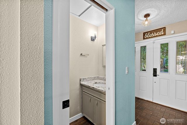 11315 83rd Avenue SW, Lakewood, WA 98498
