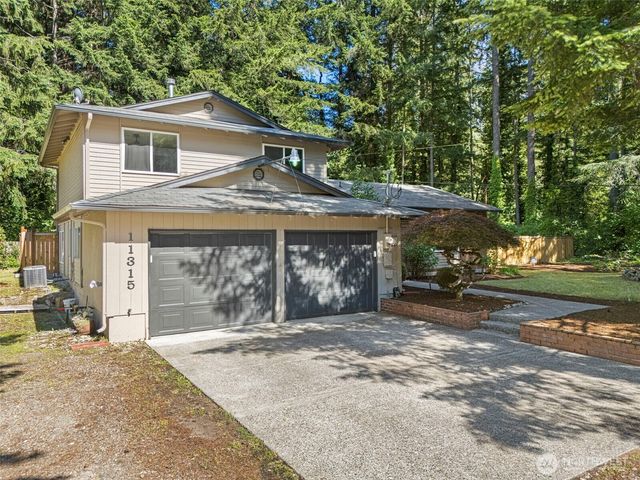 11315 83rd Avenue SW, Lakewood, WA 98498