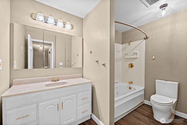 11315 83rd Avenue SW, Lakewood, WA 98498