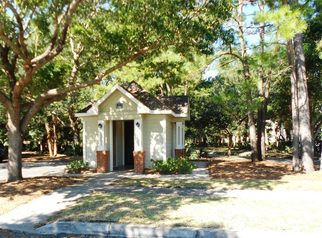 1600 Long Grove Drive 228, Mount Pleasant, SC 29464