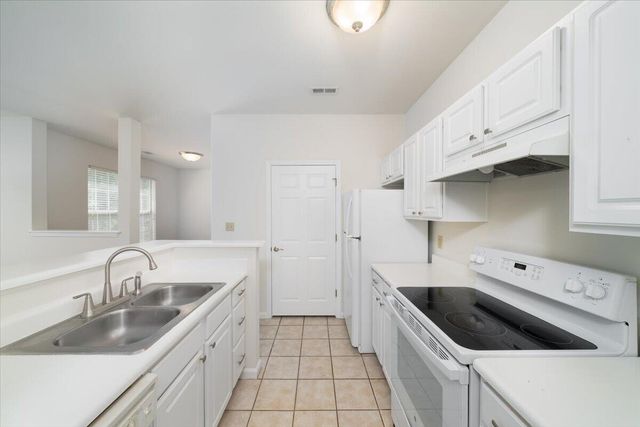 1600 Long Grove Drive 228, Mount Pleasant, SC 29464