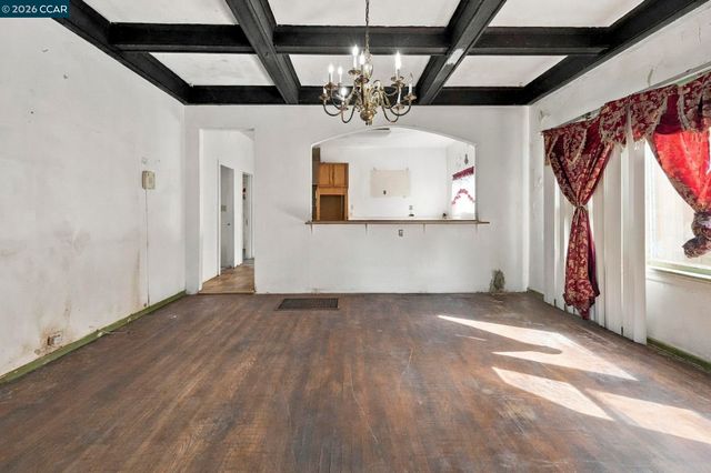 2912 Delaware St, Oakland, CA 94602