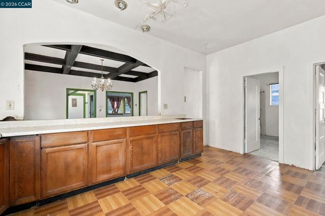 2912 Delaware St, Oakland, CA 94602