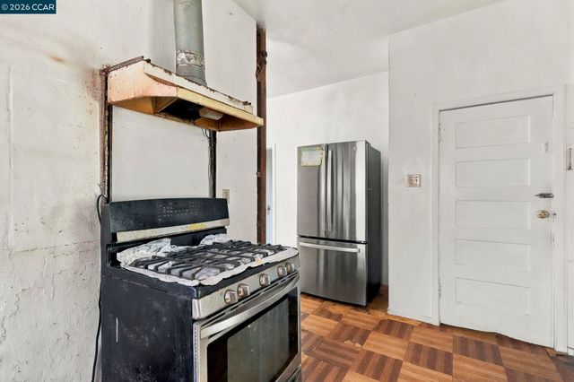 2912 Delaware St, Oakland, CA 94602