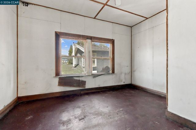 2912 Delaware St, Oakland, CA 94602