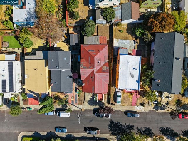 2912 Delaware St, Oakland, CA 94602