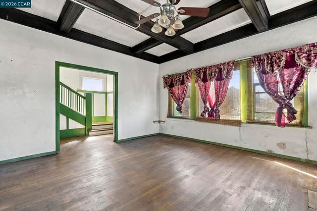 2912 Delaware St, Oakland, CA 94602