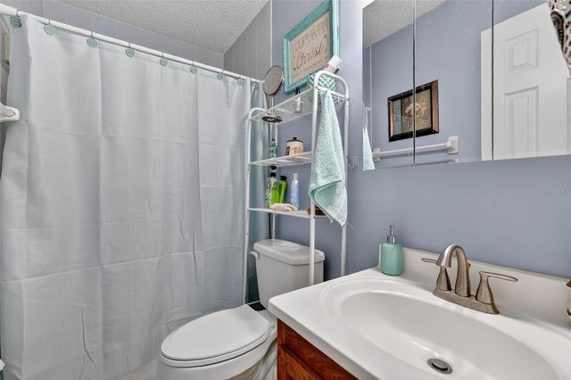 1239 PADGETT CIRCLE, Lady Lake, FL 32159