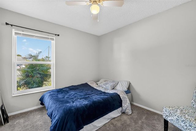 1239 PADGETT CIRCLE, Lady Lake, FL 32159