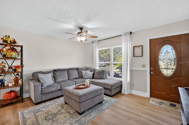 1239 PADGETT CIRCLE, Lady Lake, FL 32159