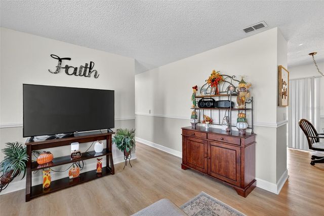 1239 PADGETT CIRCLE, Lady Lake, FL 32159