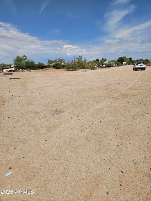 21424 W MYERS Avenue 4, Wittmann, AZ 85361 — photo 3