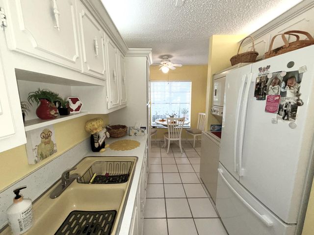 1030 Silk Oak Terrace 101, Delray Beach, FL 33445