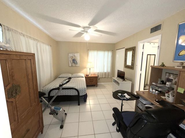 1030 Silk Oak Terrace 101, Delray Beach, FL 33445