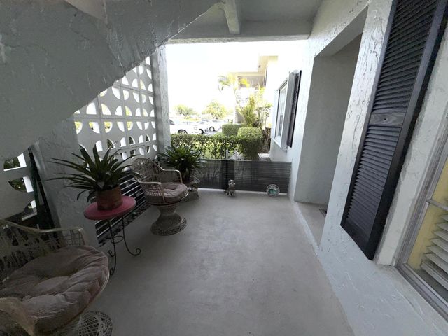 1030 Silk Oak Terrace 101, Delray Beach, FL 33445