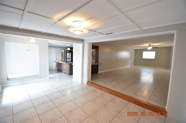 8720 FLAME VINE AVENUE, Seminole, FL 33777