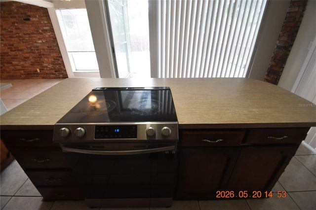 8720 FLAME VINE AVENUE, Seminole, FL 33777