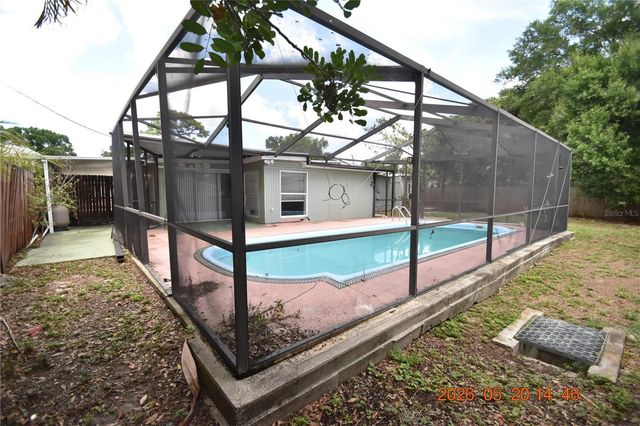 8720 FLAME VINE AVENUE, Seminole, FL 33777