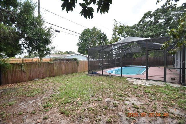 8720 FLAME VINE AVENUE, Seminole, FL 33777