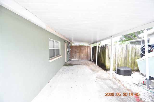 8720 FLAME VINE AVENUE, Seminole, FL 33777