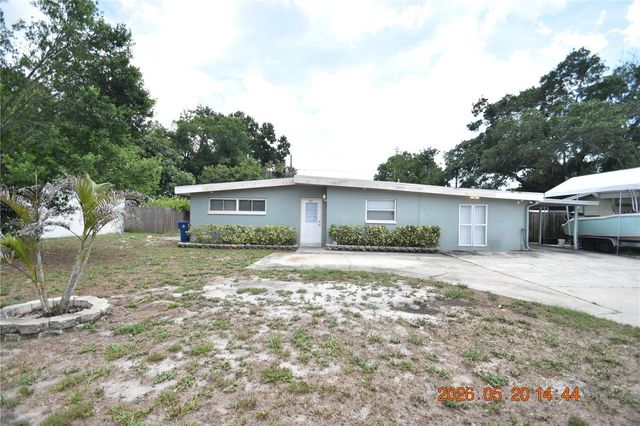 8720 FLAME VINE AVENUE, Seminole, FL 33777