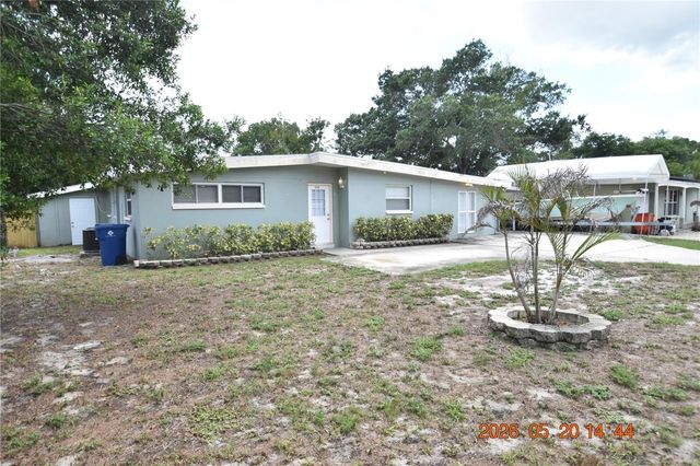 8720 FLAME VINE AVENUE, Seminole, FL 33777