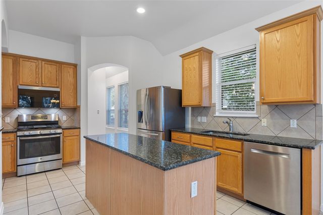 5124 Scottish Thistle DR, Austin, TX 78739