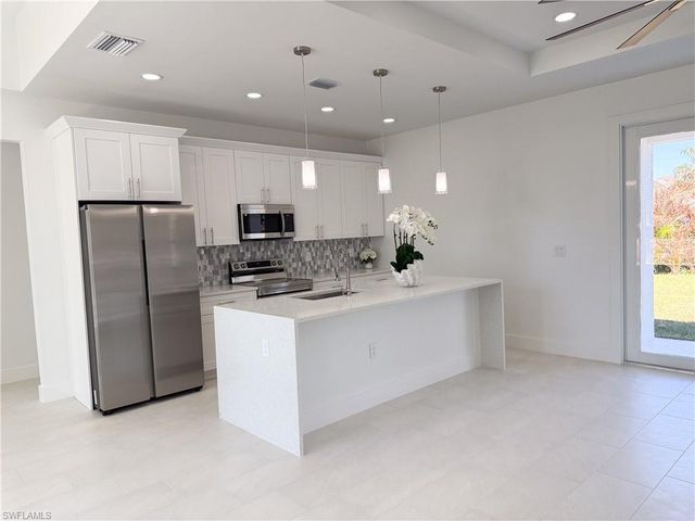 3106 Myra LN, Labelle, FL 33935