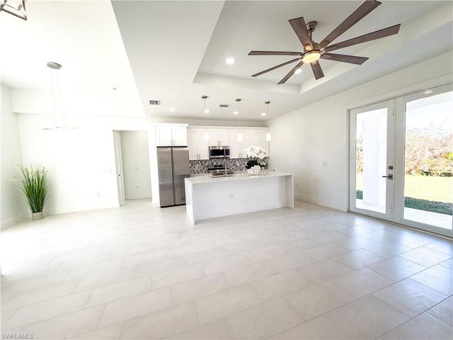 3106 Myra LN, Labelle, FL 33935