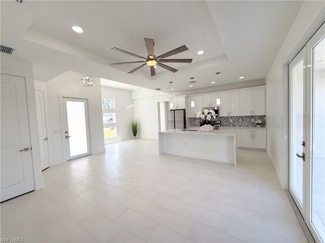 3106 Myra LN, Labelle, FL 33935