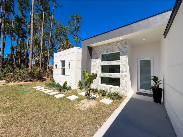 3106 Myra LN, Labelle, FL 33935