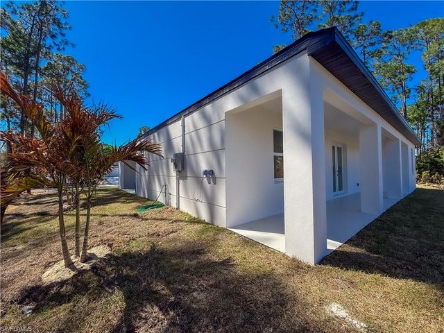 3106 Myra LN, Labelle, FL 33935