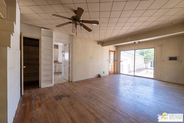 7731 Beck Avenue, North Hollywood (los Angeles), CA 91605