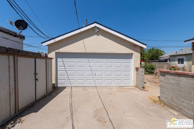 7731 Beck Avenue, North Hollywood (los Angeles), CA 91605