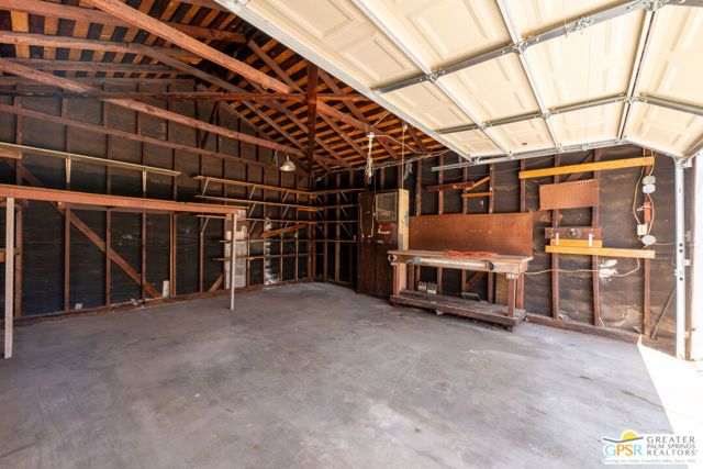 7731 Beck Avenue, North Hollywood (los Angeles), CA 91605