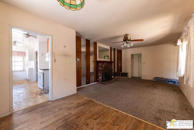 7731 Beck Avenue, North Hollywood (los Angeles), CA 91605