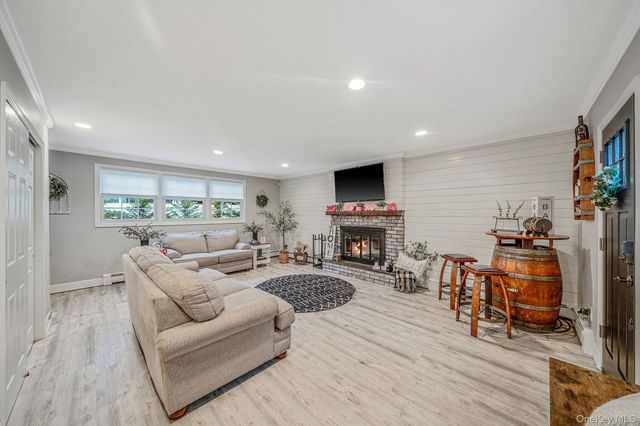 68 Elder Drive, Commack, NY 11725